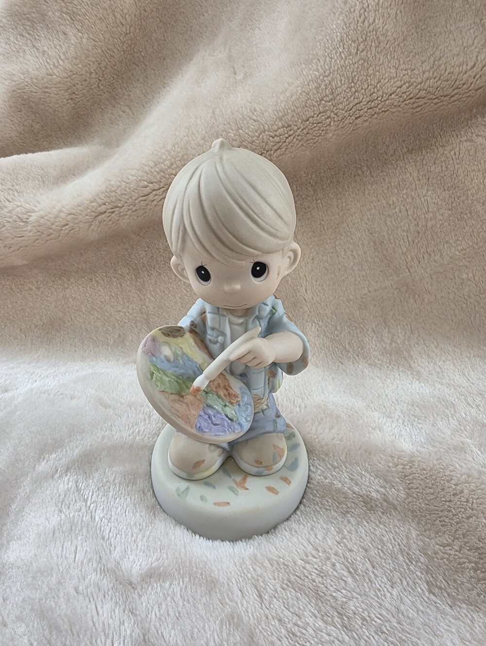 Precious Moment 'You Color Our World wth Loving, Caring and Sharing' Figure